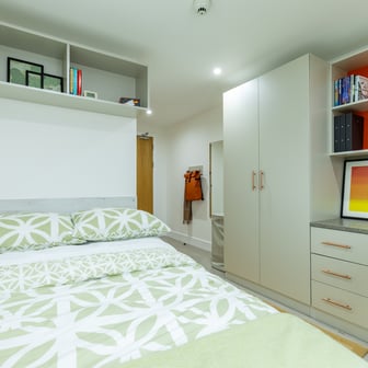 Premium En Suite - Image 6